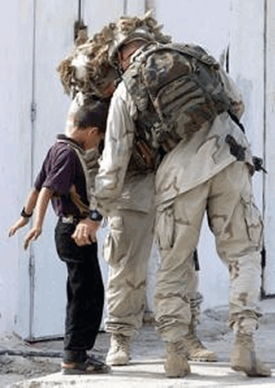 Iraq war child us tikrit 102803